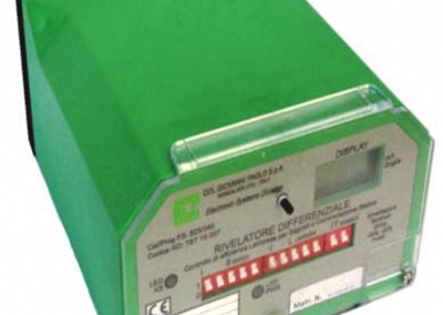 DIFFERENTIAL DETECTORS